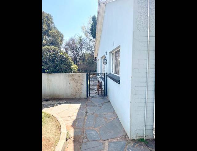 3 BEDROOM HOUSE FOR SALE IN WYCHWOOD